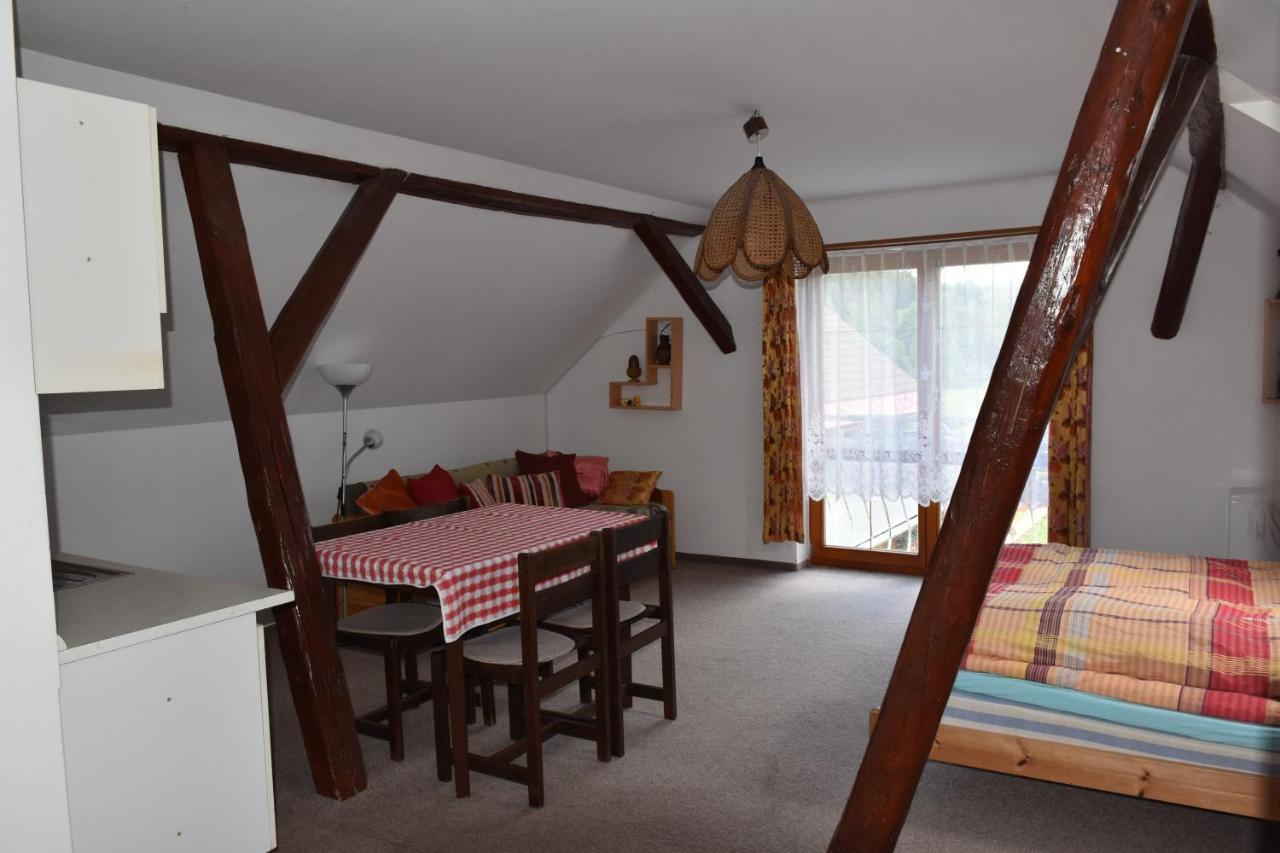 Apartmany Janovice Jivka ภายนอก รูปภาพ